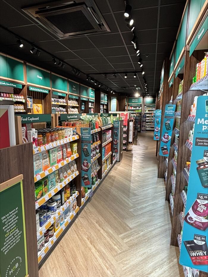 Images Holland & Barrett - Loughton