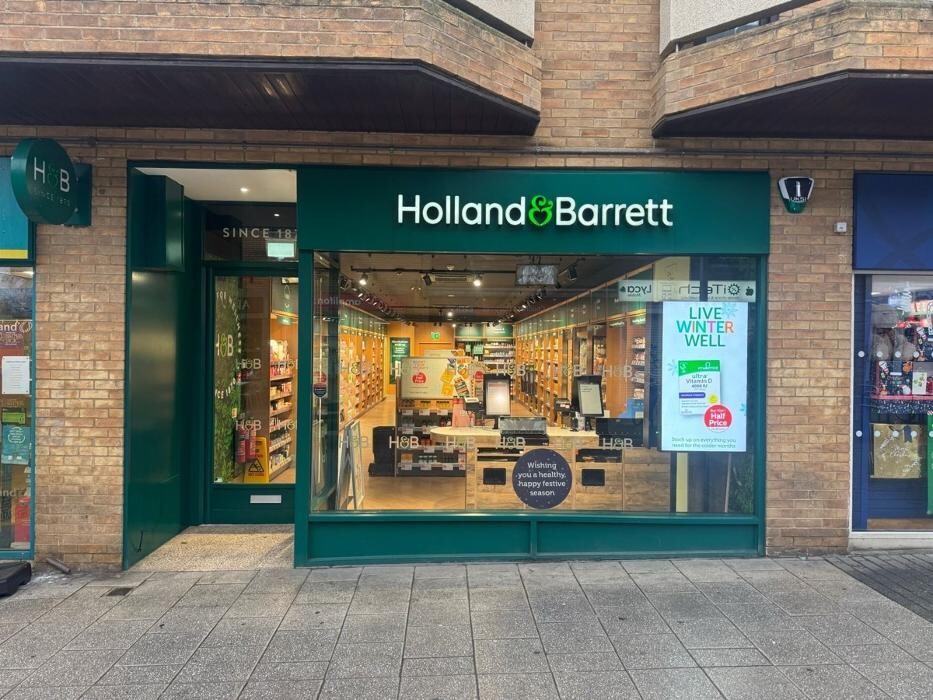 Images Holland & Barrett - Cambridge Grafton