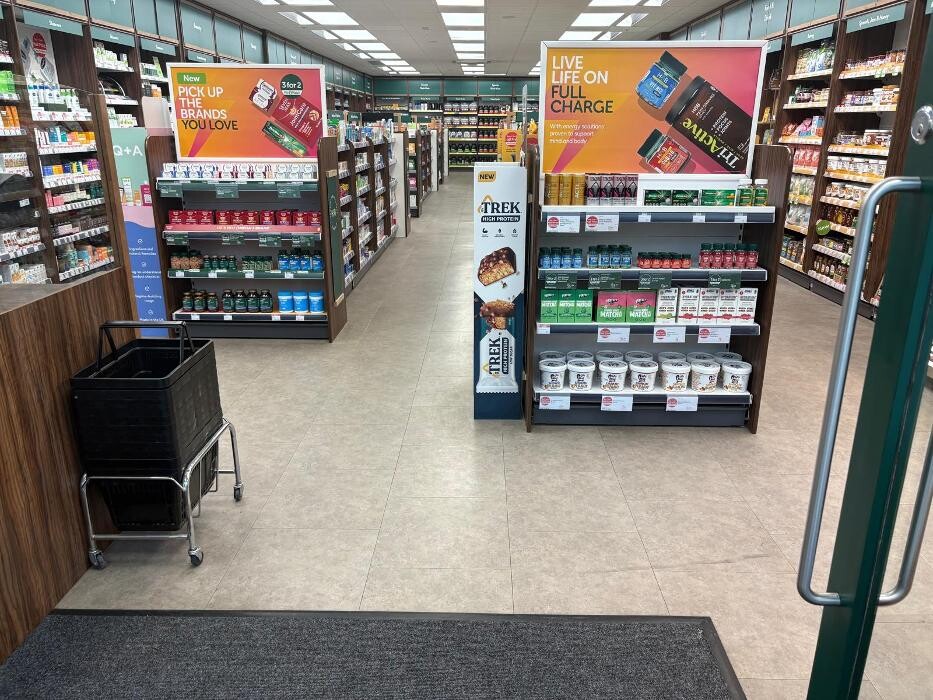 Images Holland & Barrett - Farnborough