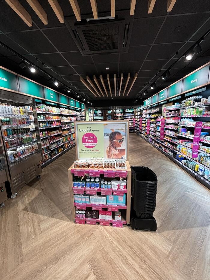 Images Holland & Barrett - Weybridge