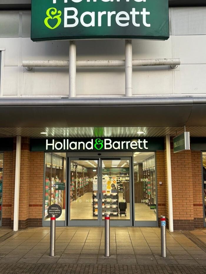 Images Holland & Barrett - Llanelli