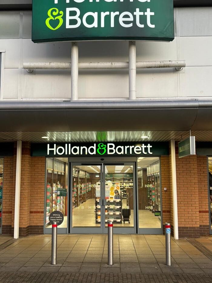 Images Holland & Barrett - Llanelli