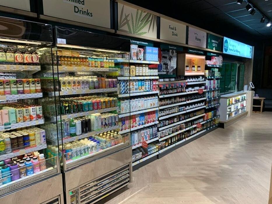 Images Holland & Barrett - Kingston