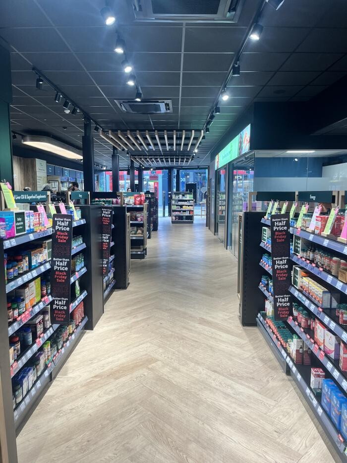 Images Holland & Barrett - Kingston