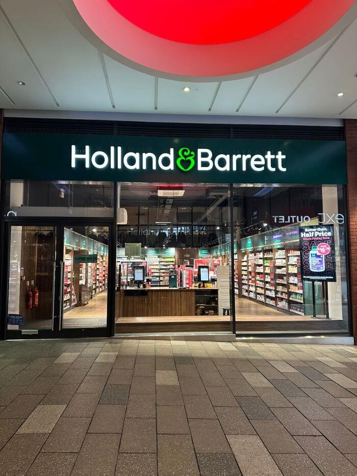 Images Holland & Barrett - Wembley Outlet
