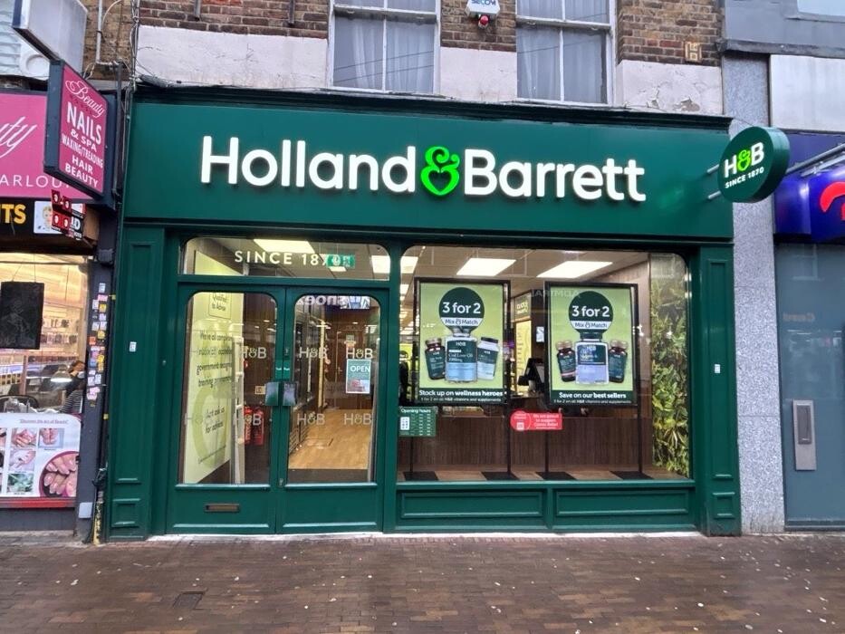 Images Holland & Barrett - Hackney