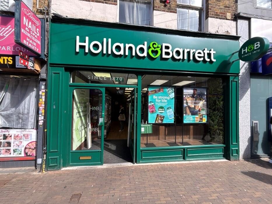 Images Holland & Barrett - Hackney
