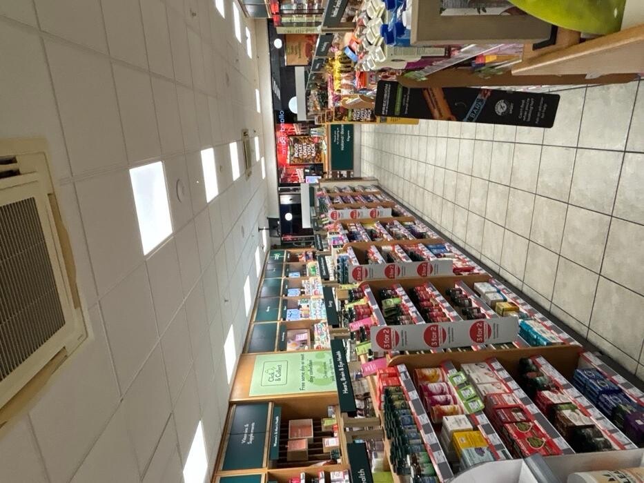 Images Holland & Barrett - Edgware