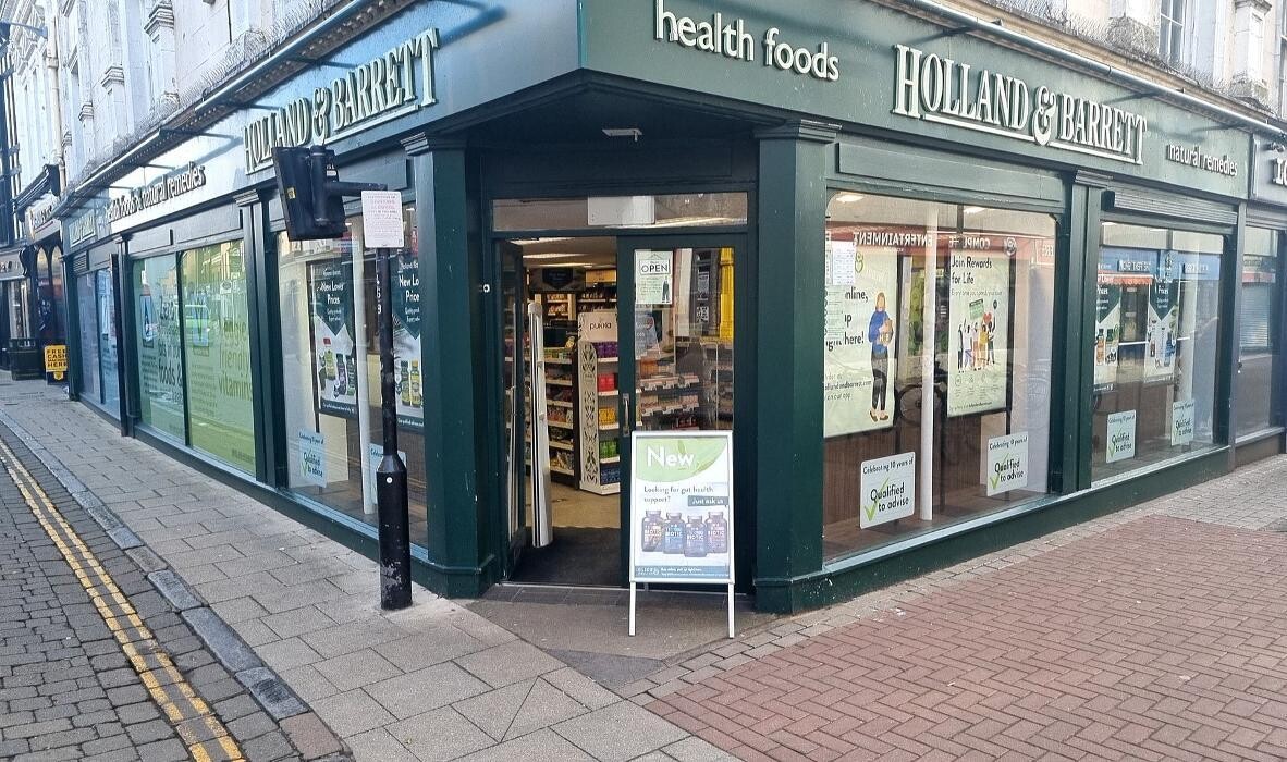 Images Holland & Barrett - Kings Lynn