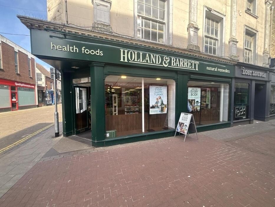 Images Holland & Barrett - Kings Lynn