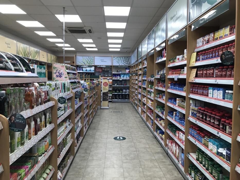 Images Holland & Barrett - Glasgow Fort