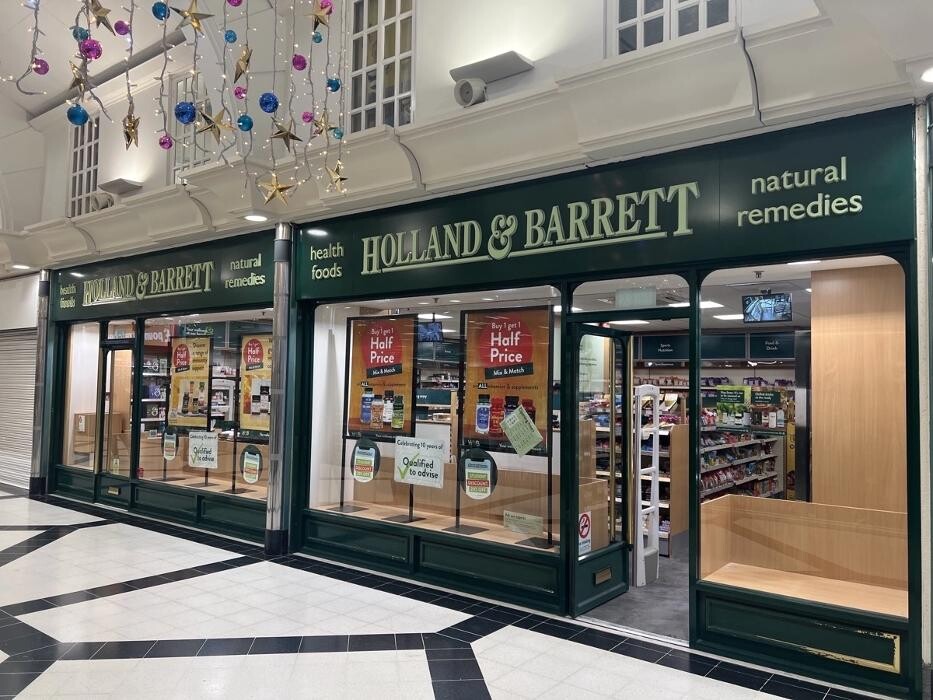 Images Holland & Barrett - Uxbridge