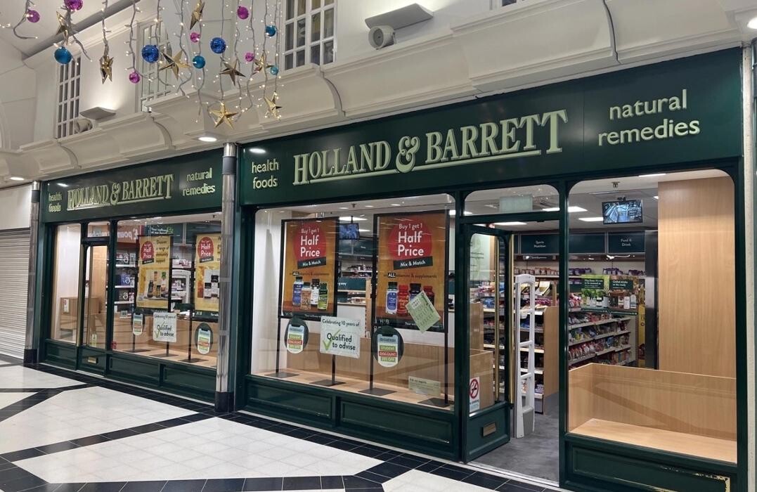 Images Holland & Barrett - Uxbridge