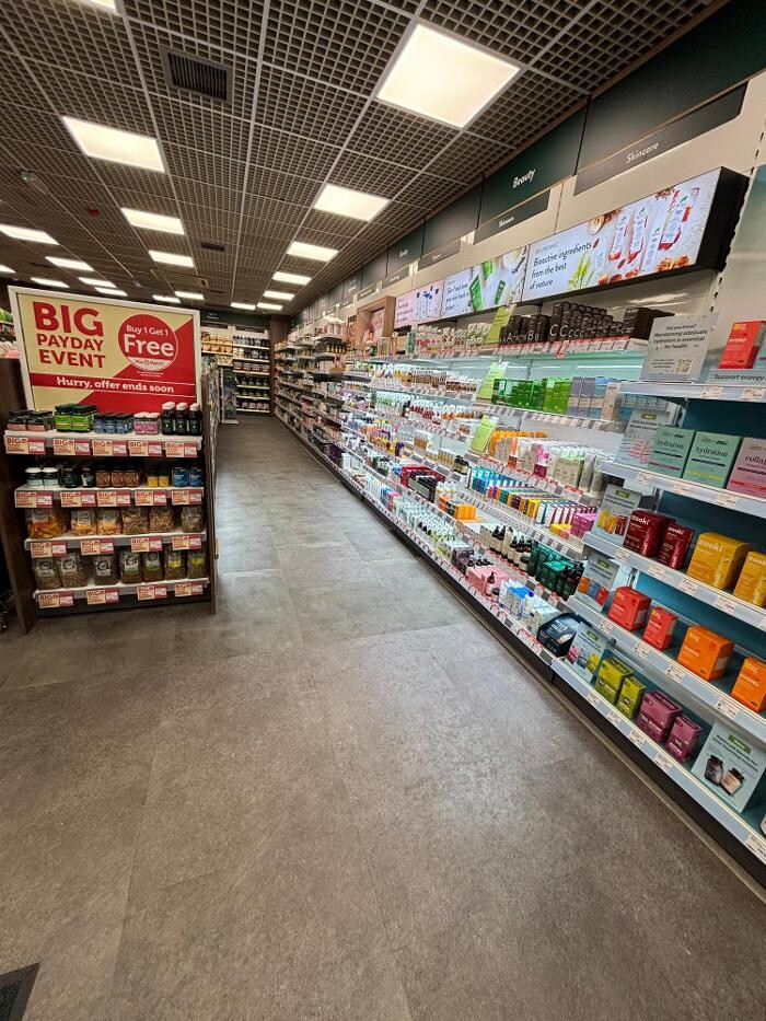 Images Holland & Barrett - Leatherhead