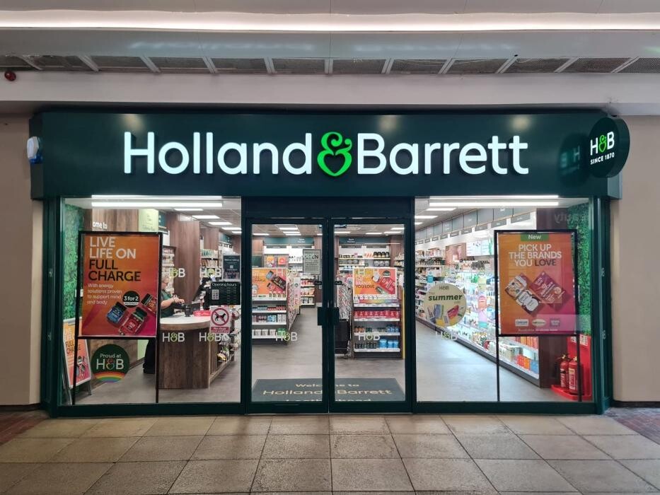 Images Holland & Barrett - Leatherhead