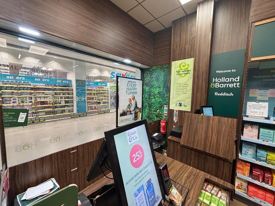 Images Holland & Barrett - Redditch