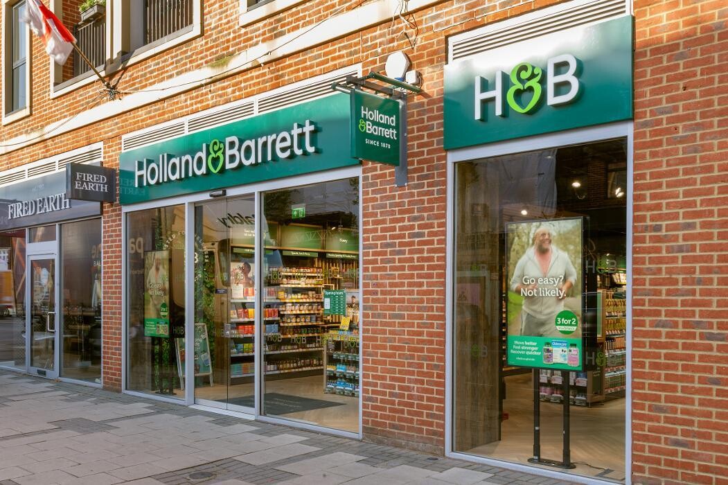 Images Holland & Barrett - Cobham