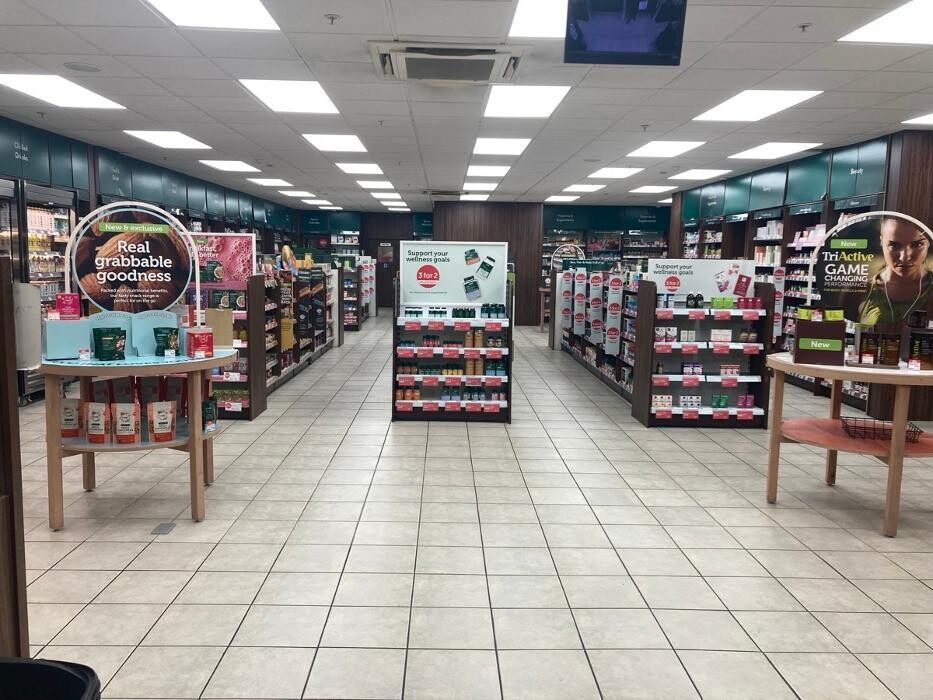 Images Holland & Barrett - Reading Broad Street