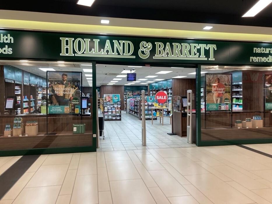 Images Holland & Barrett - Reading Broad Street
