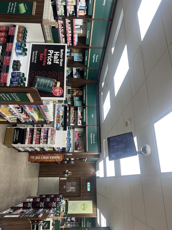 Images Holland & Barrett - Teddington