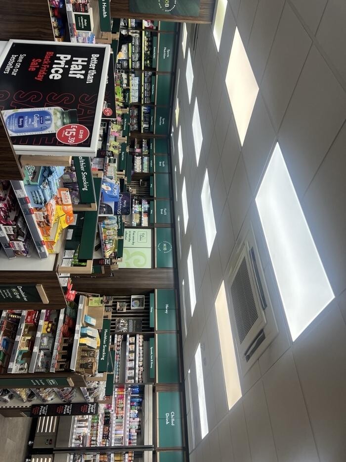 Images Holland & Barrett - Teddington