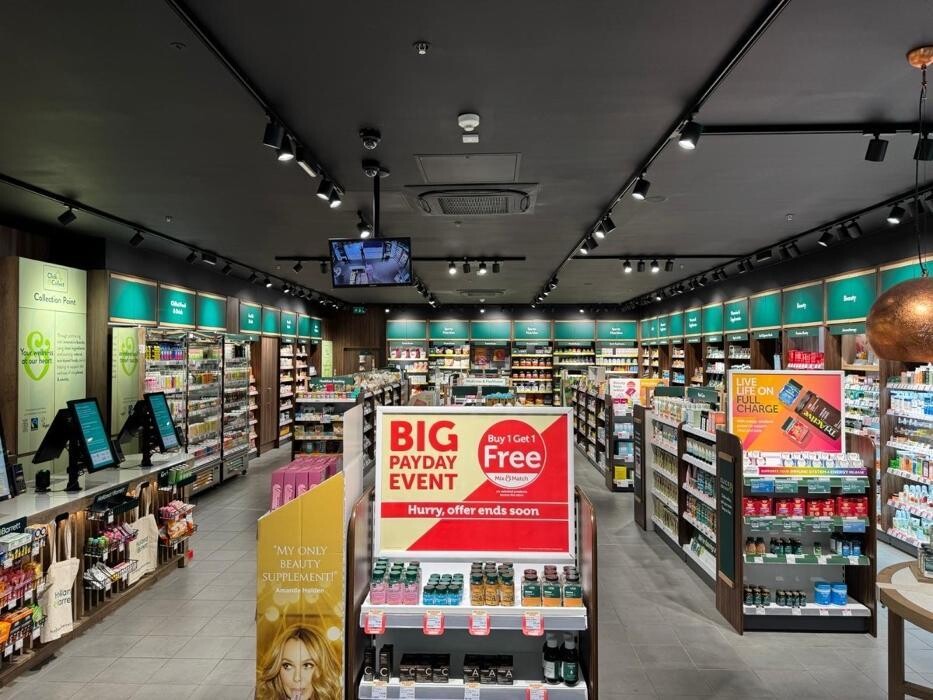 Images Holland & Barrett - Braehead