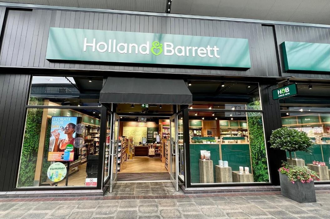 Images Holland & Barrett - Bridgend Outlet