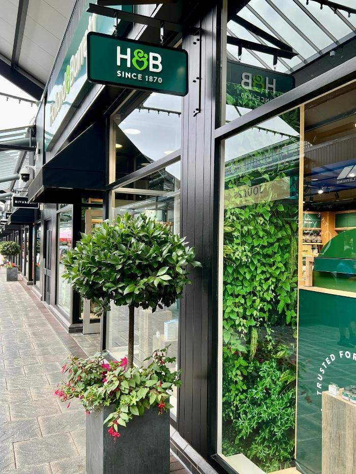 Images Holland & Barrett - Bridgend Outlet