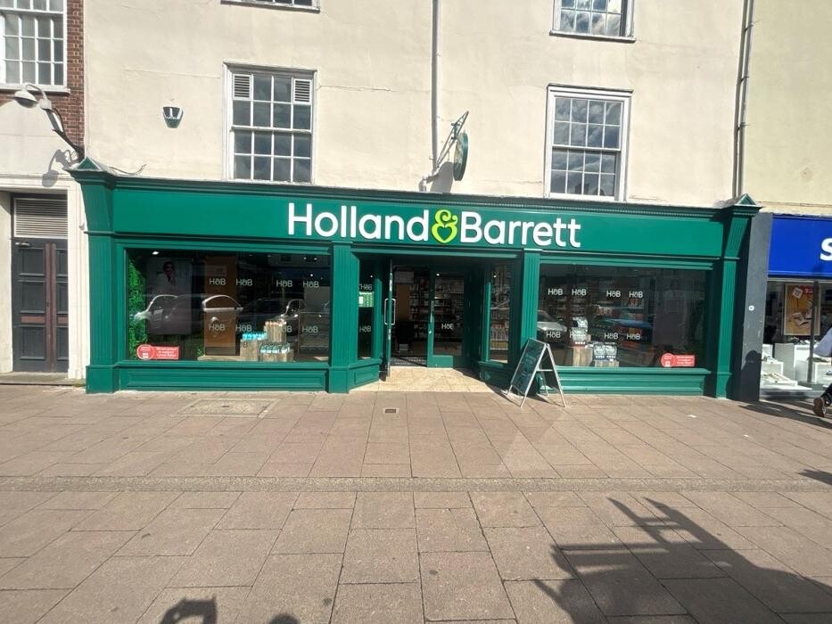 Images Holland & Barrett - Bury St Edmunds