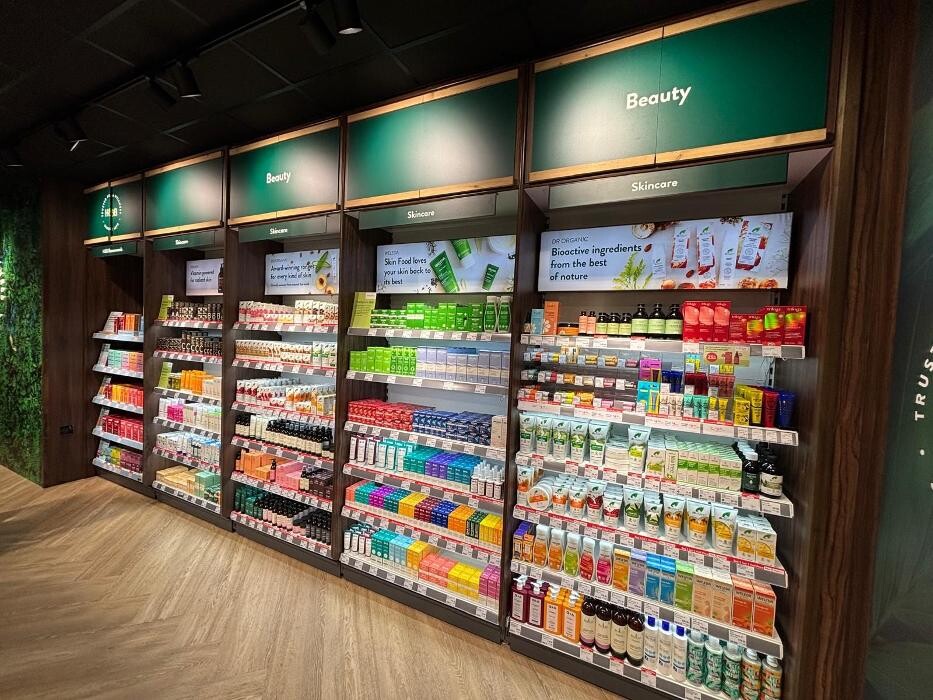 Images Holland & Barrett - Tottenham Court Road 2