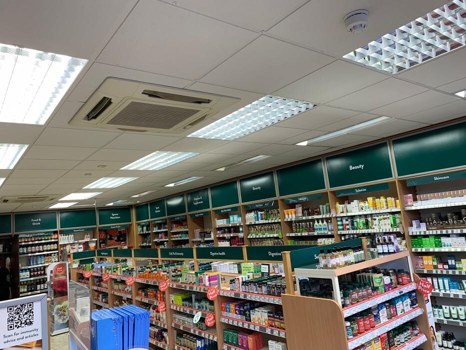 Images Holland & Barrett - Didcot