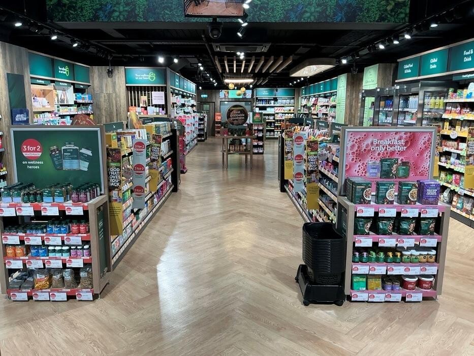 Images Holland & Barrett - Leicester High Cross