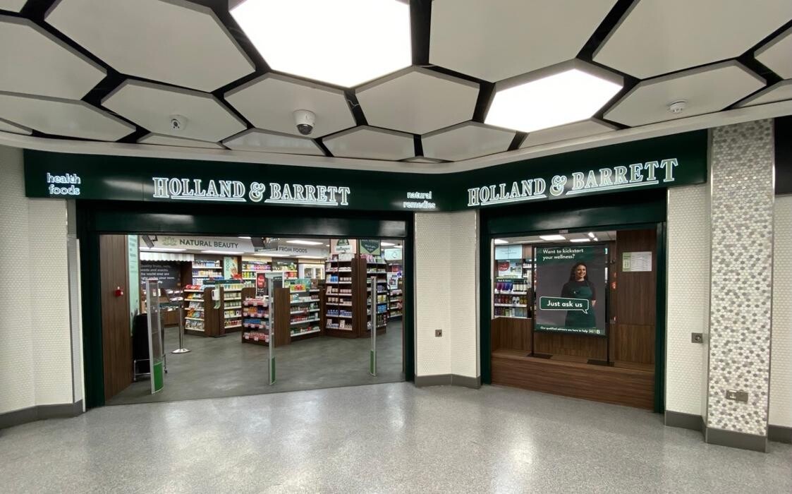 Images Holland & Barrett - West One