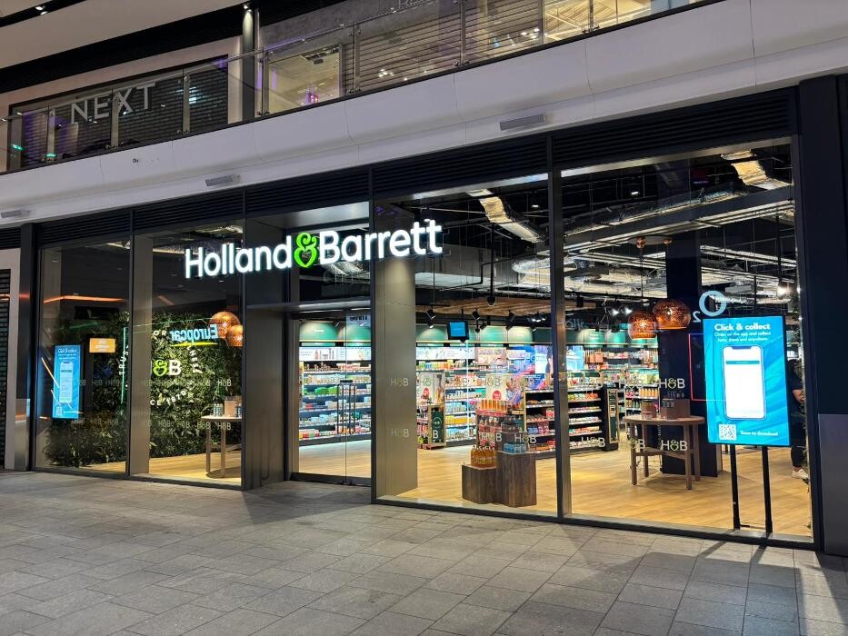 Images Holland & Barrett - Edinburgh St James Quarter