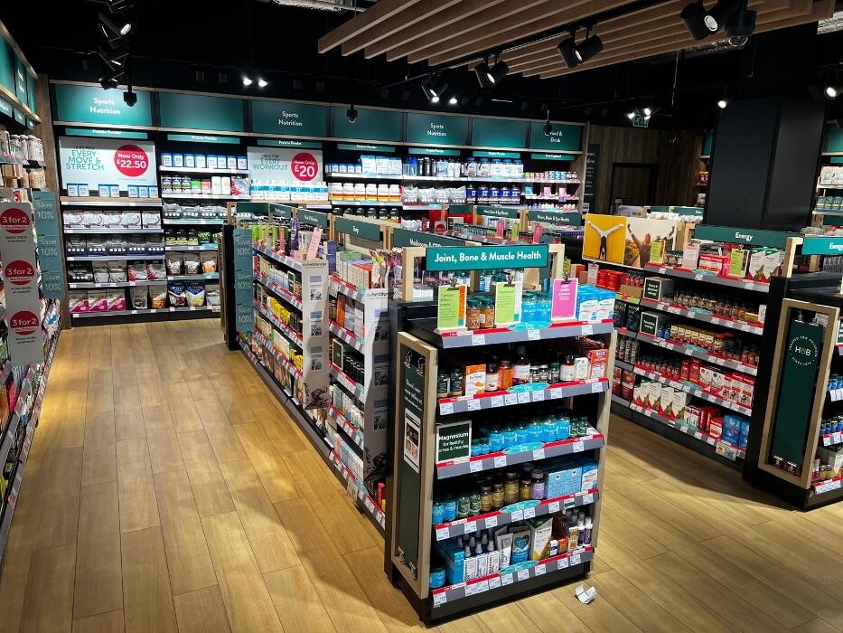 Images Holland & Barrett - Edinburgh St James Quarter