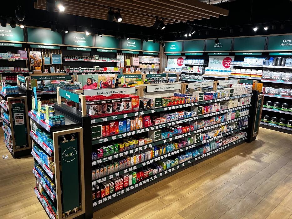 Images Holland & Barrett - Edinburgh St James Quarter