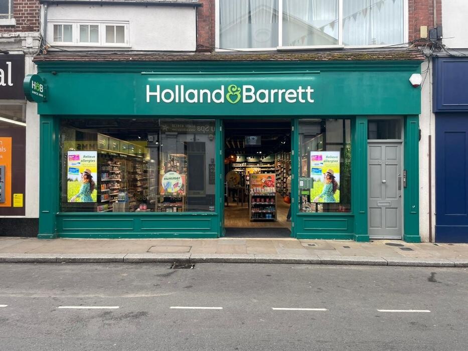 Images Holland & Barrett - Henley-On-Thames