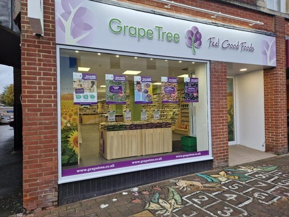 Images Grape Tree Newbury High Street
