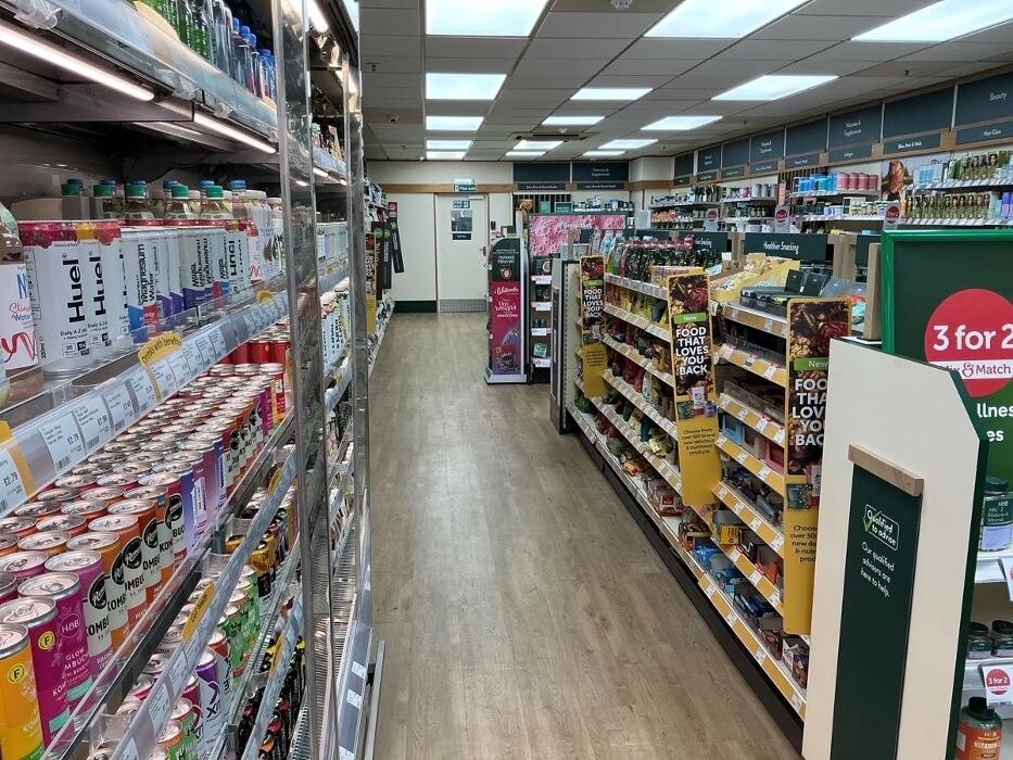 Images Holland & Barrett - Corby