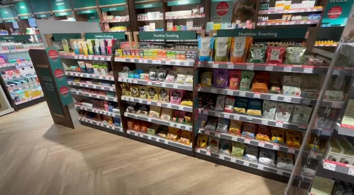 Images Holland & Barrett - Loughborough