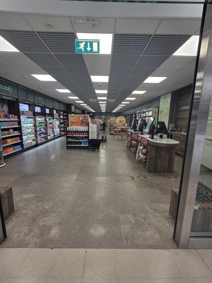 Images Holland & Barrett - Crawley
