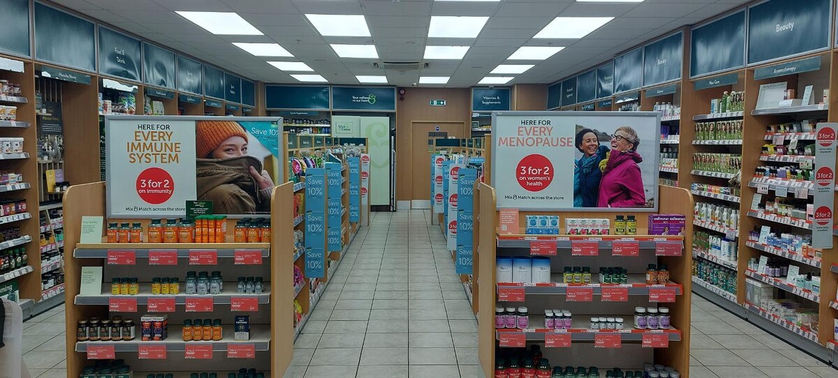 Images Holland & Barrett - Cameron Toll