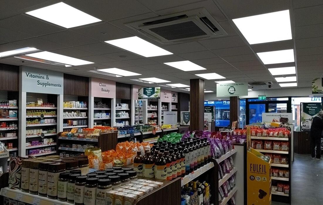 Images Holland & Barrett - Southampton Shirley