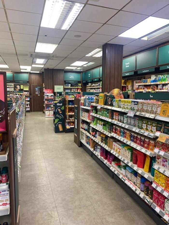 Images Holland & Barrett - Ashton Under Lyne
