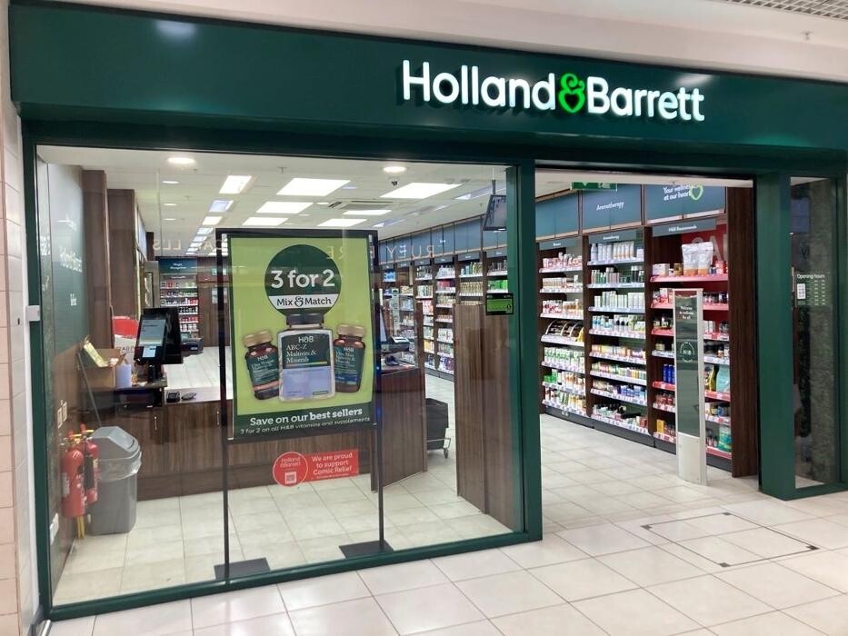 Images Holland & Barrett - Belfast Kennedy