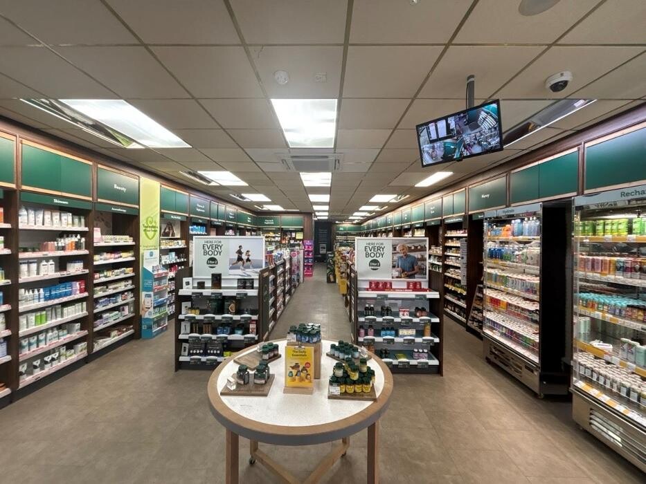 Images Holland & Barrett - Oldham