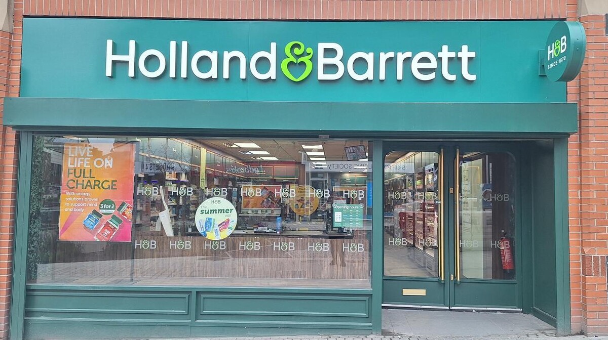 Images Holland & Barrett - Oldham