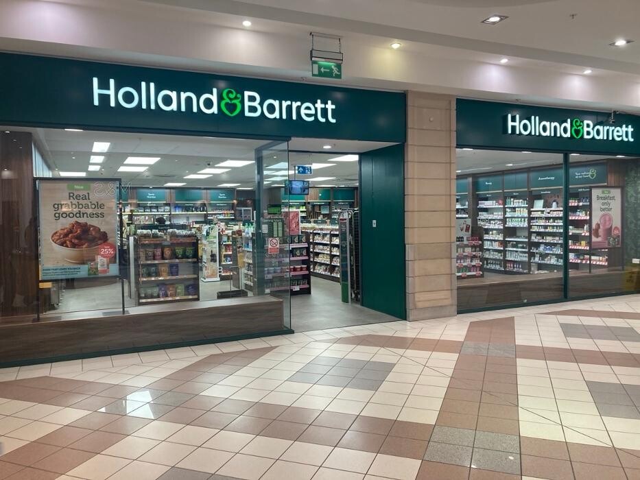 Images Holland & Barrett - Enniskillen