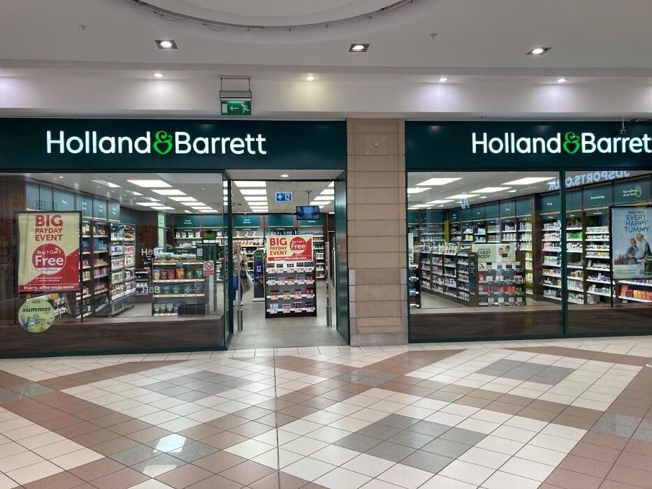 Images Holland & Barrett - Enniskillen