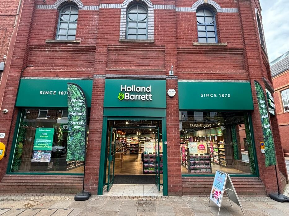 Images Holland & Barrett - Preston